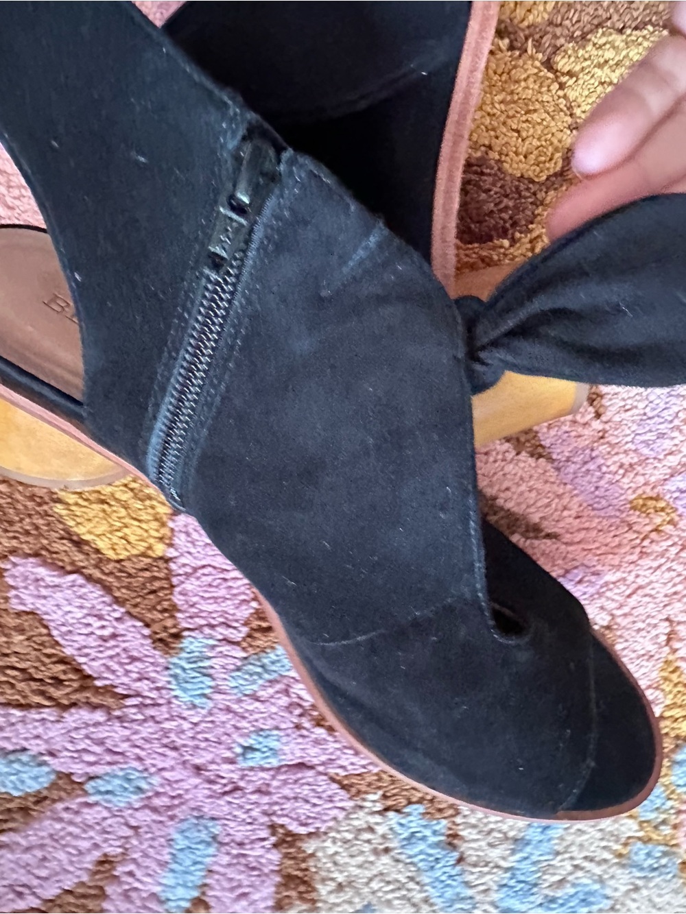 Bernardo Suede Bow Peep Toe Heels 8M Black Wooden Heel Sandals - Picture 4 of 10